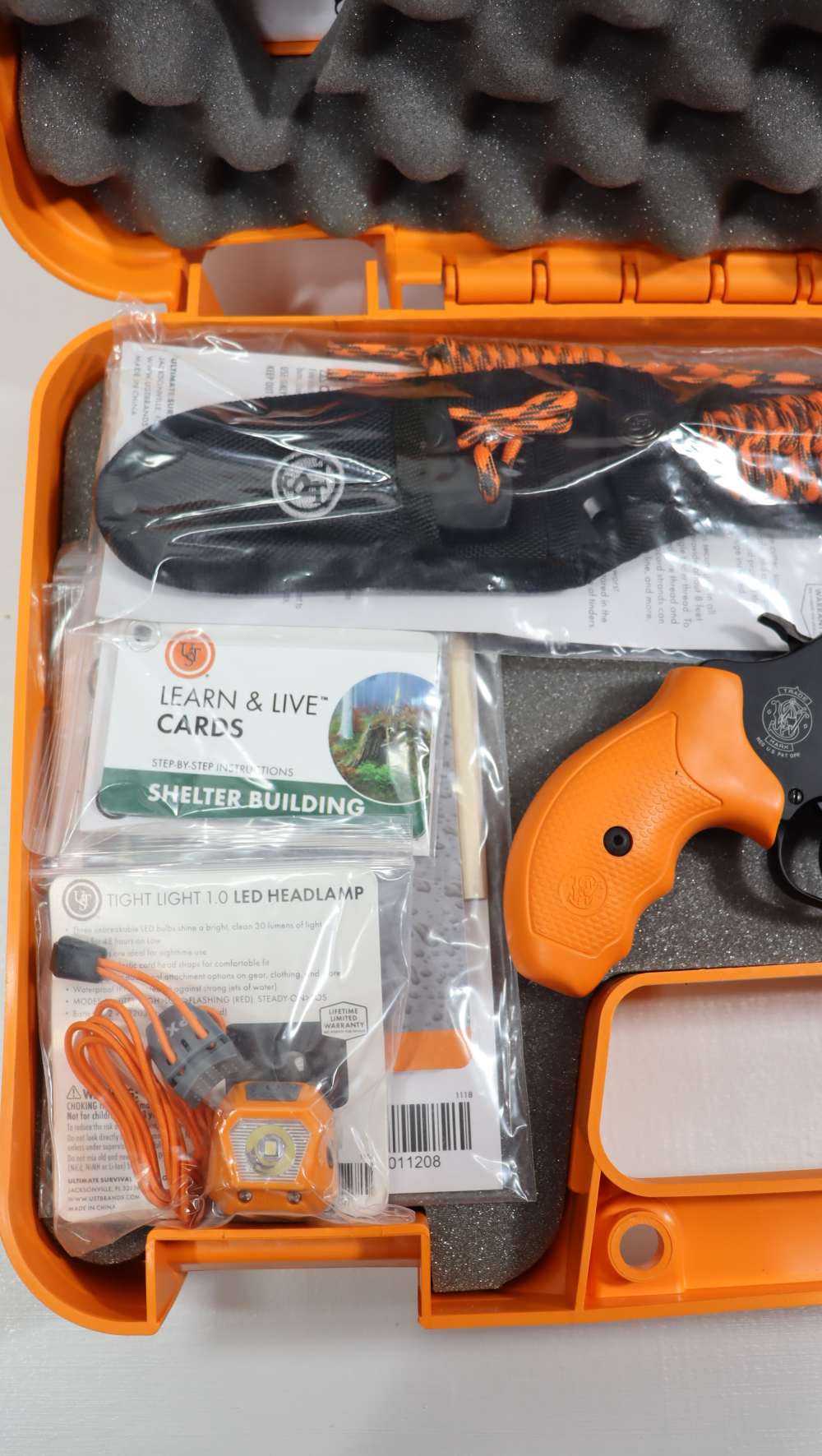 SMITH & WESSON MODEL 360 SURVIVAL KIT W/ S&W .357 REVOLVER-img-3