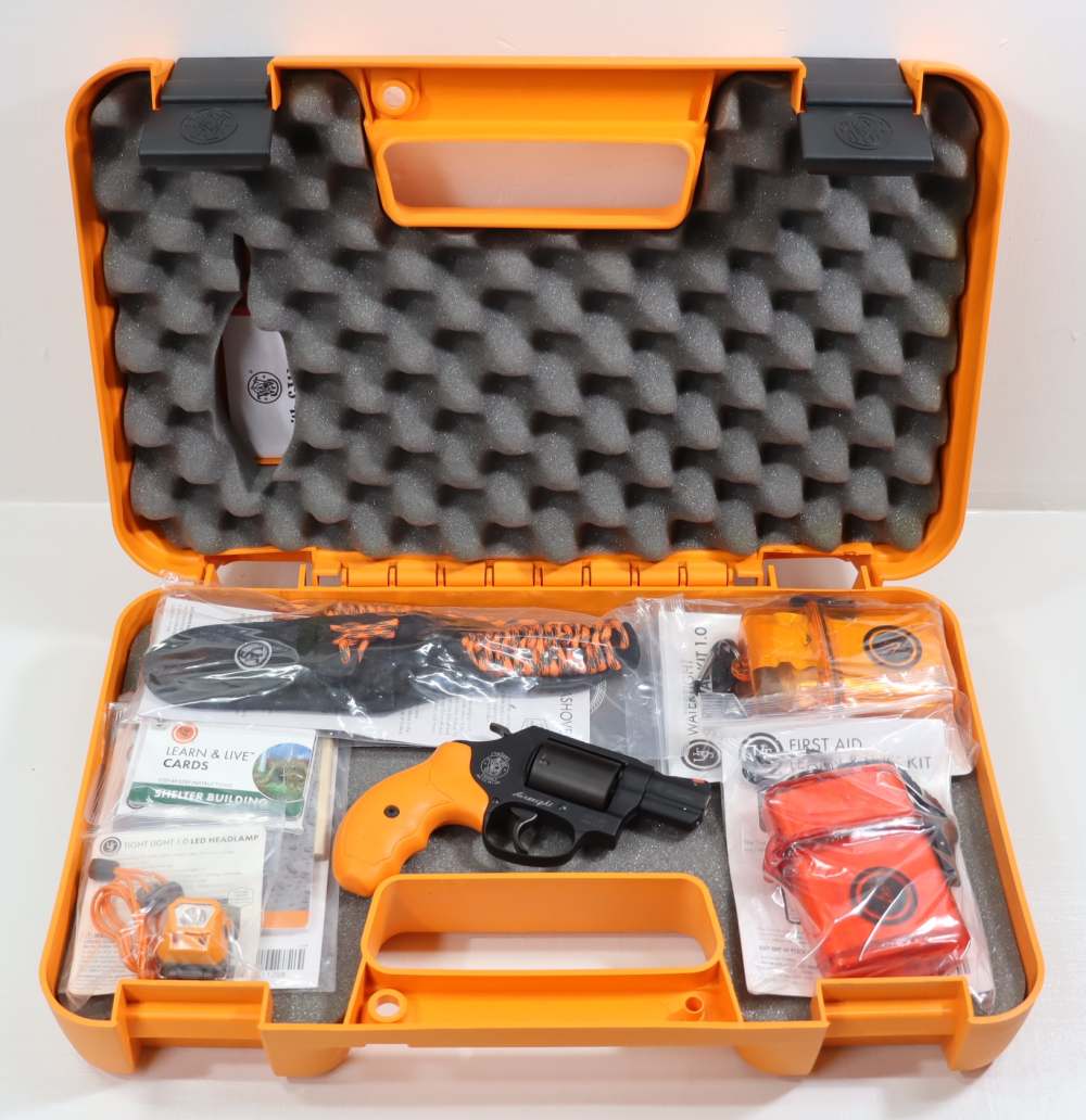 SMITH & WESSON MODEL 360 SURVIVAL KIT W/ S&W .357 REVOLVER-img-0