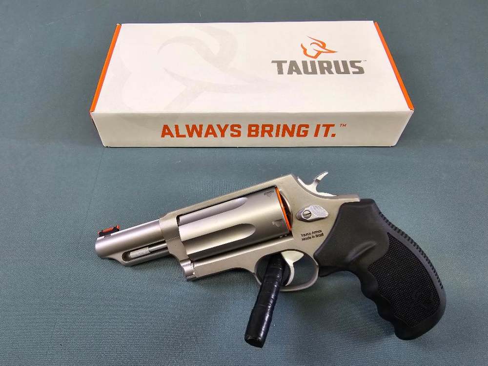 Taurus Judge Magnum 45 Colt / 410 Revolver 3" Barrel -img-2