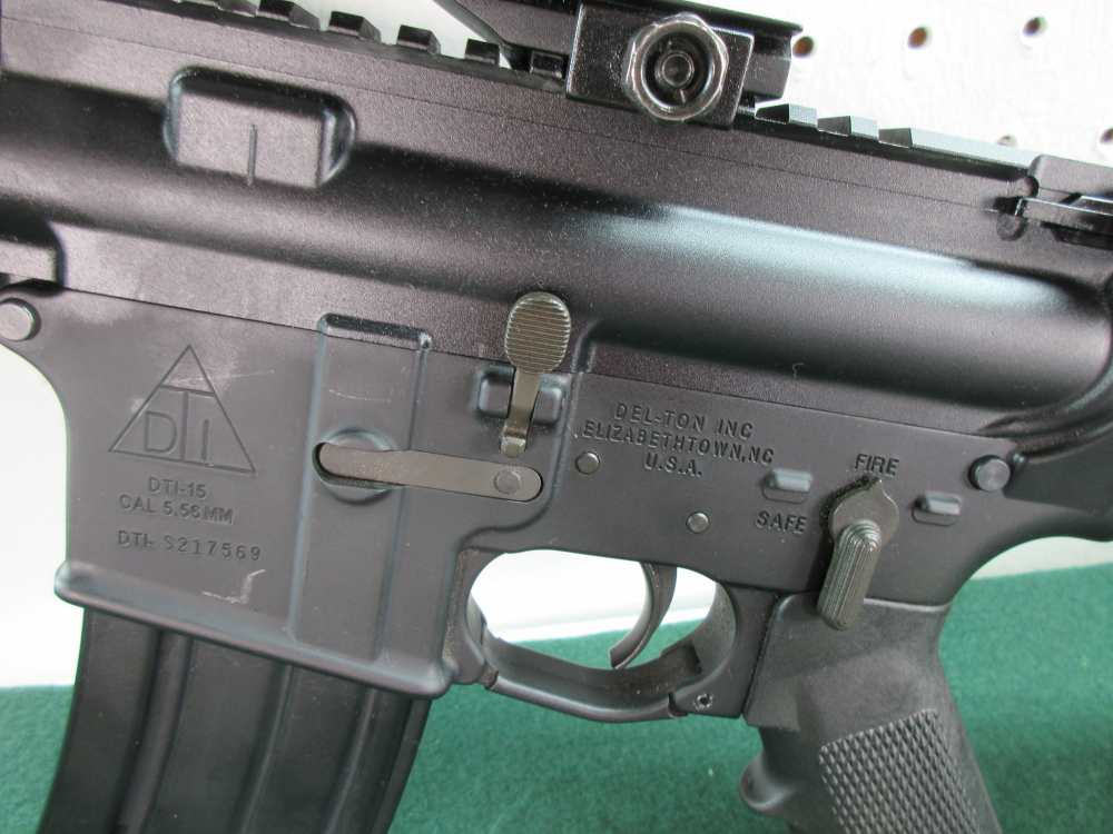 Del-Ton DTI-15 Rifle; 5.56mm; 16" brl; green dot-img-1
