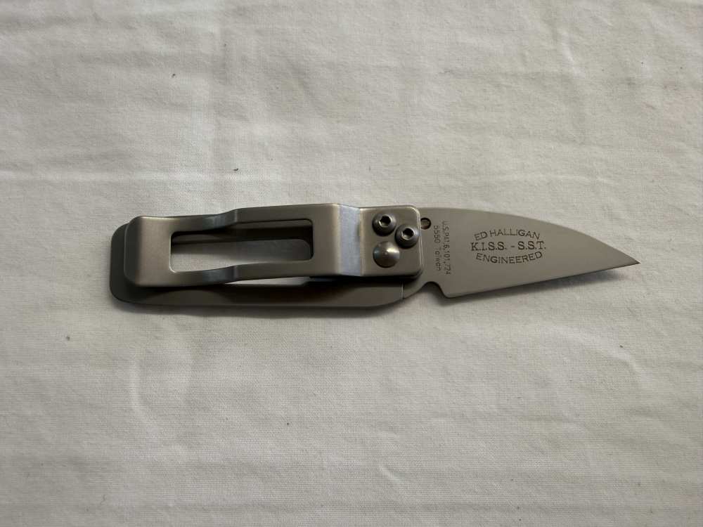 CRKT Ed Halligan Kiss SST Folding Knife 5550 Discontinued #111-img-1