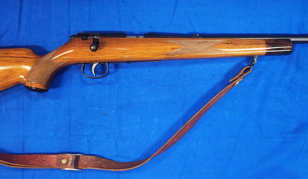 RARE 1982 ANSCHUTZ 1700D DELUXE SPORTER RIFLE .22LR 22", EXC COND-img-2