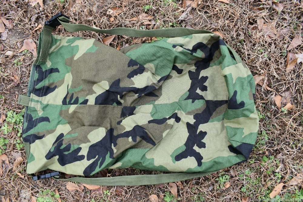 US MILITARY WOODLAND PROTECTIVE ENSEMBLE CARRYING BAG-img-1