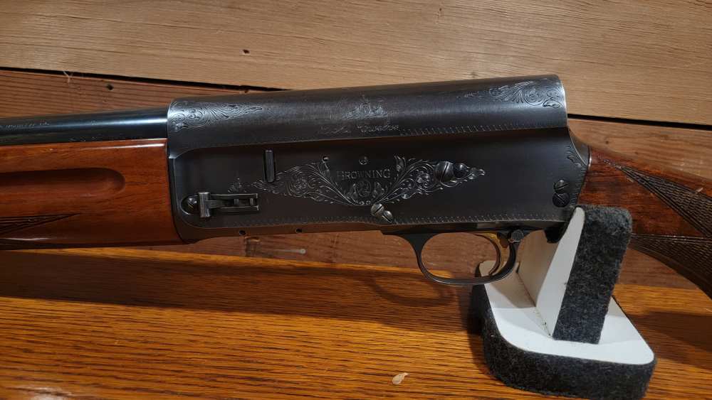 1961 Browning A5 Light Twelve 27.5 Full Round Knob -img-1