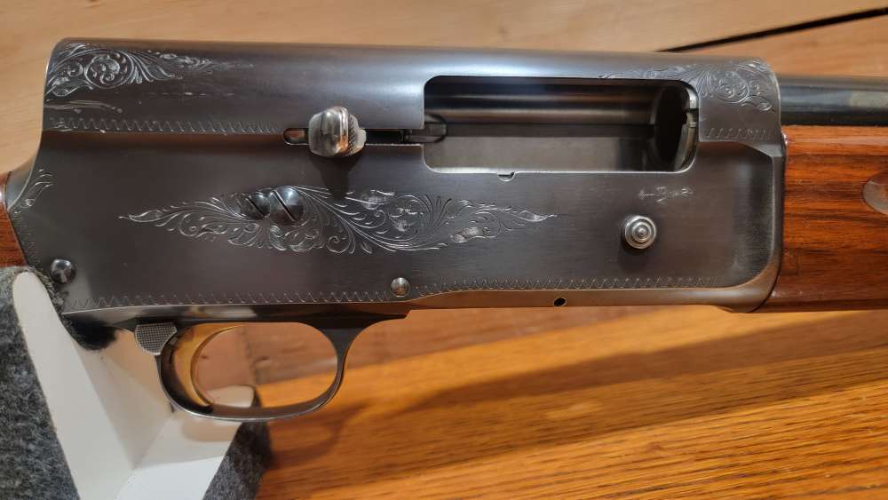1961 Browning A5 Light Twelve 27.5 Full Round Knob -img-10
