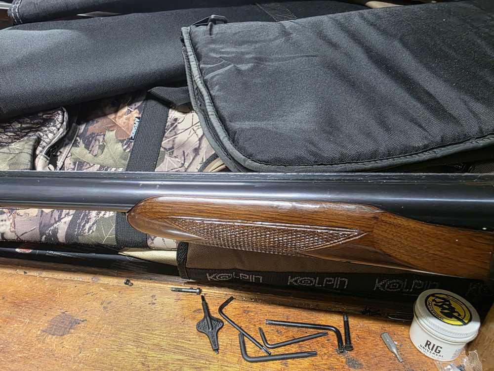 Charles Daly Field SXS Spain 12ga Engraved selectors 28" Barrel Shotgun-img-11
