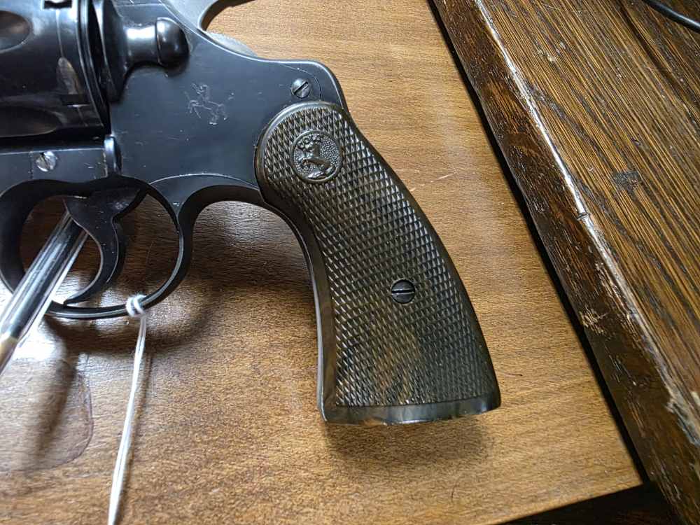 Colt Officer Model Special 22lr Heavy Barrel Revolver Colteer Rear Sight-img-1