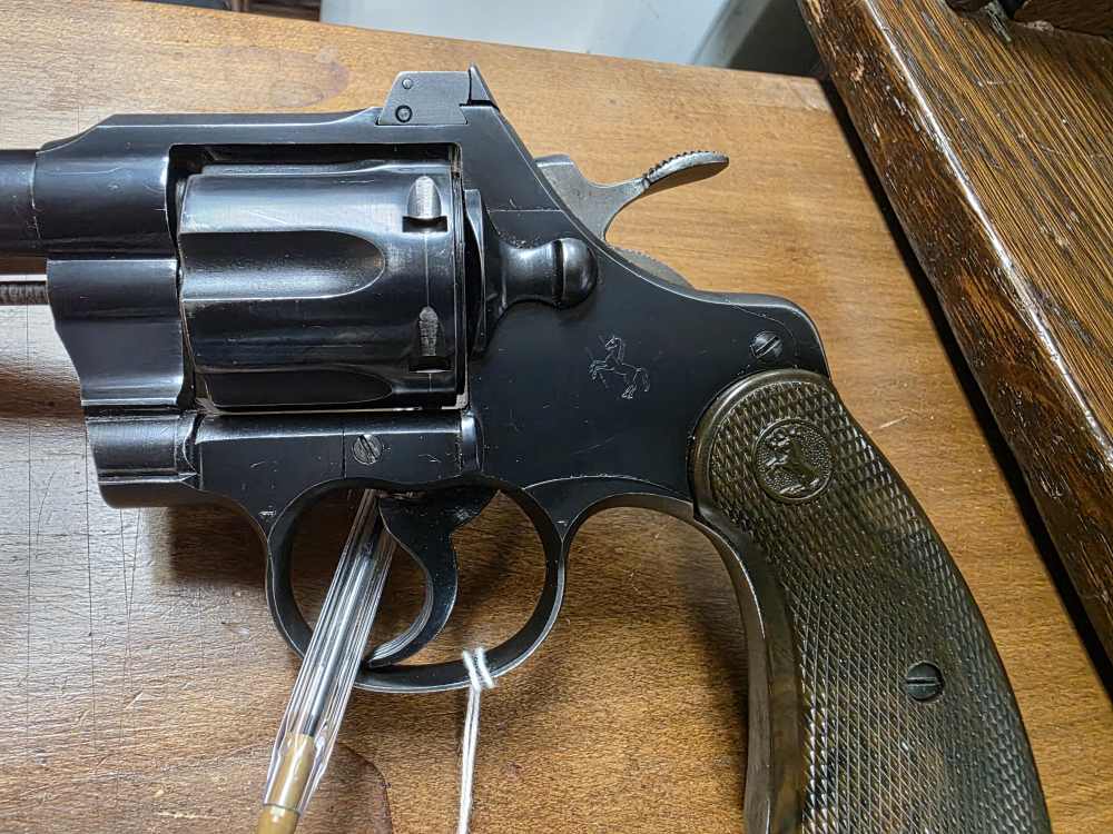 Colt Officer Model Special 22lr Heavy Barrel Revolver Colteer Rear Sight-img-2