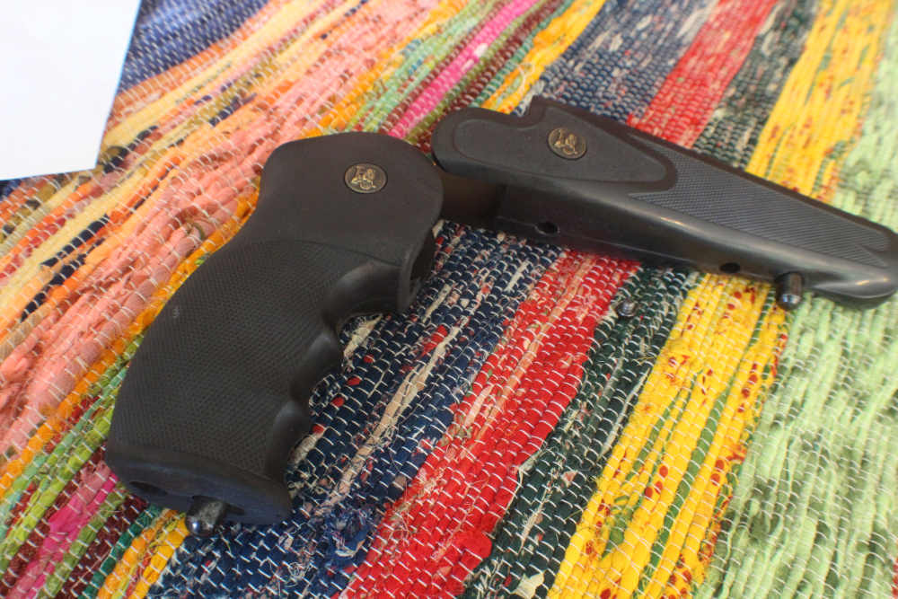 Thompson Center Encore/Prohunter Pachmayer grip set.-img-2