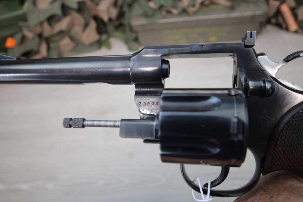 Colt Model Officers Model Match in 22 LR with 6" Barrel - Man. 1955. -img-16