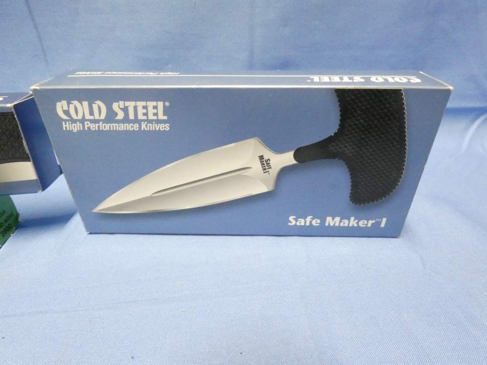 3-COLD STEEL KNIVES "THE BUNDLE" VOYAGER TANTO-SAFE MAKER I-RECON TANTO-img-19