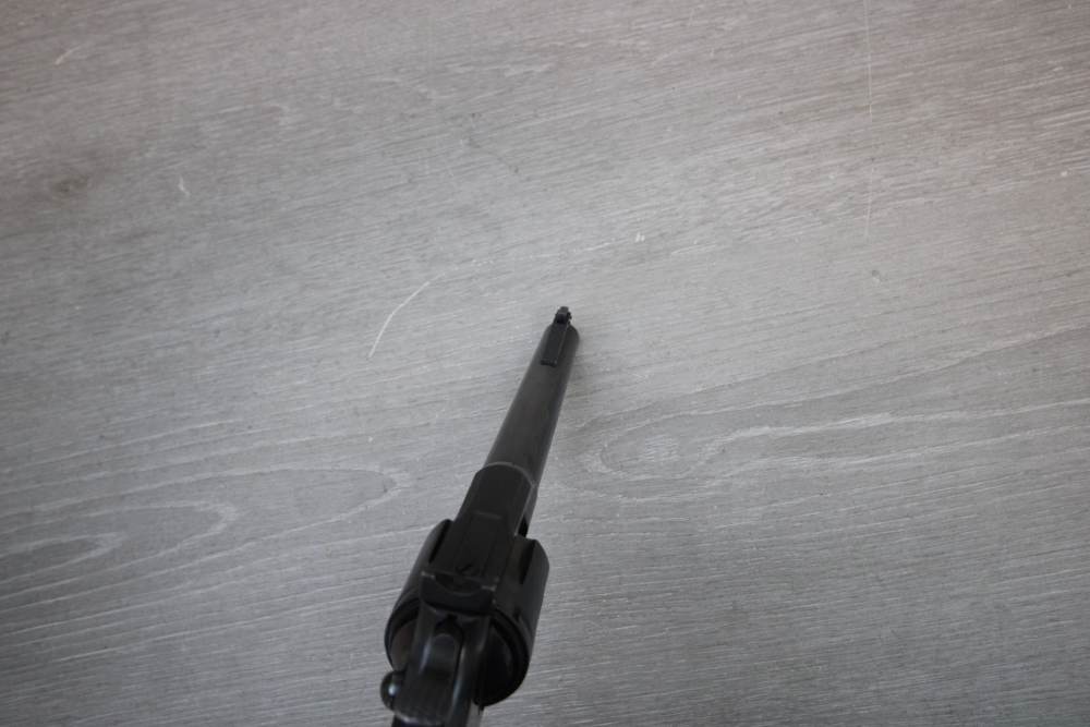 Nice Colt Model Officers Model Match in 22 LR with 6" Barrel - Man. 1957. -img-12