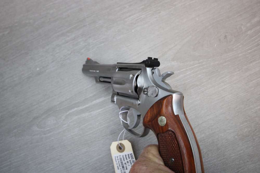 Smith & Wesson Model 66-1 in 357 Mag with 4" Barrel - Pinned & Recessed.-img-9