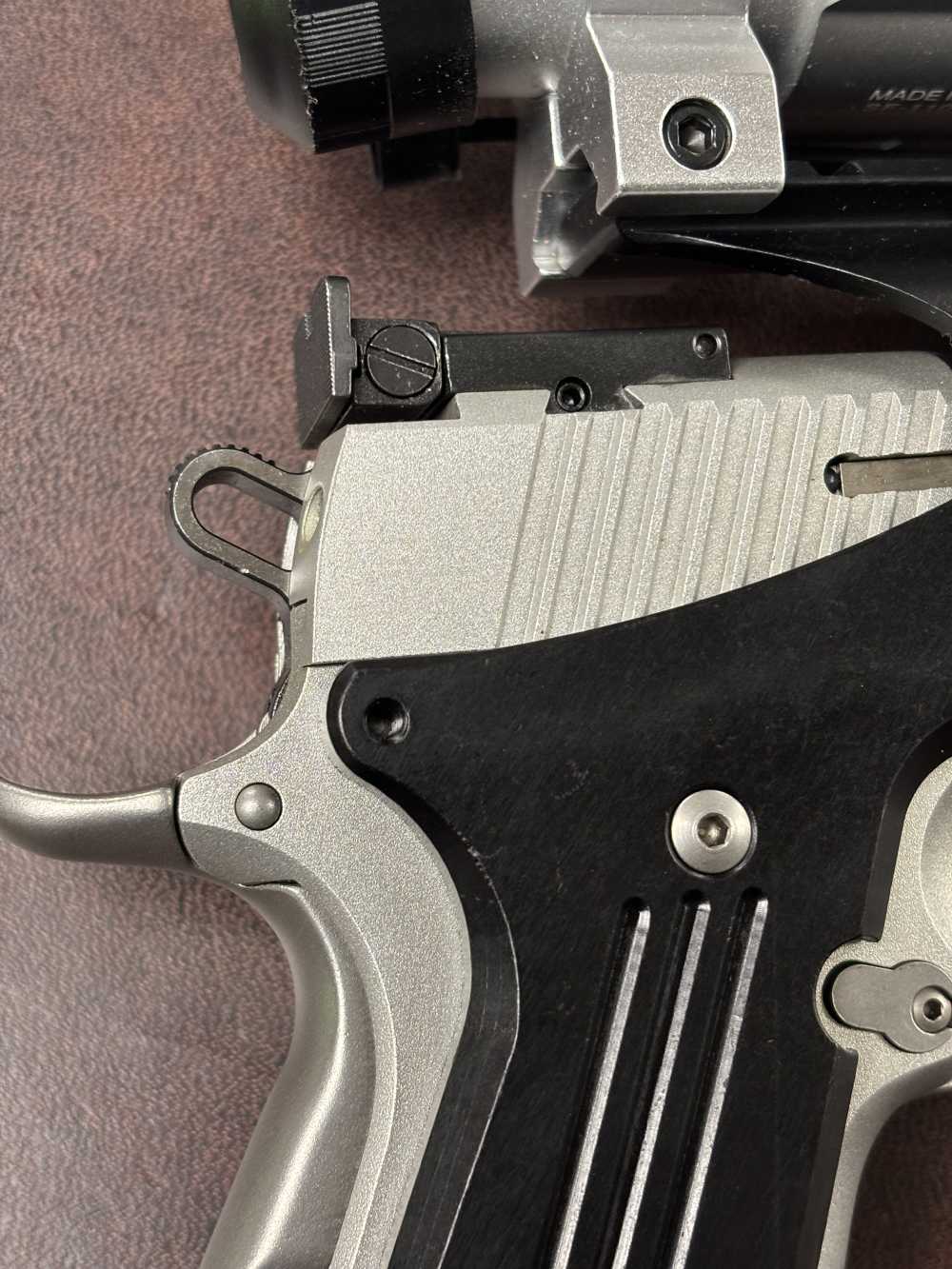 KIMBER 1911 RIMFIRE TARGET 22LR W/ RED DOT OPTIC. NO RESERVE -img-3