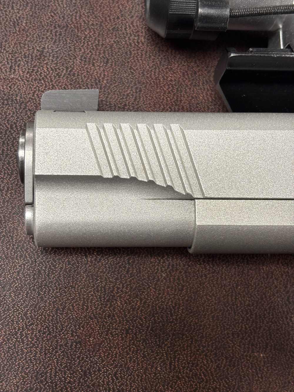 KIMBER 1911 RIMFIRE TARGET 22LR W/ RED DOT OPTIC. NO RESERVE -img-12