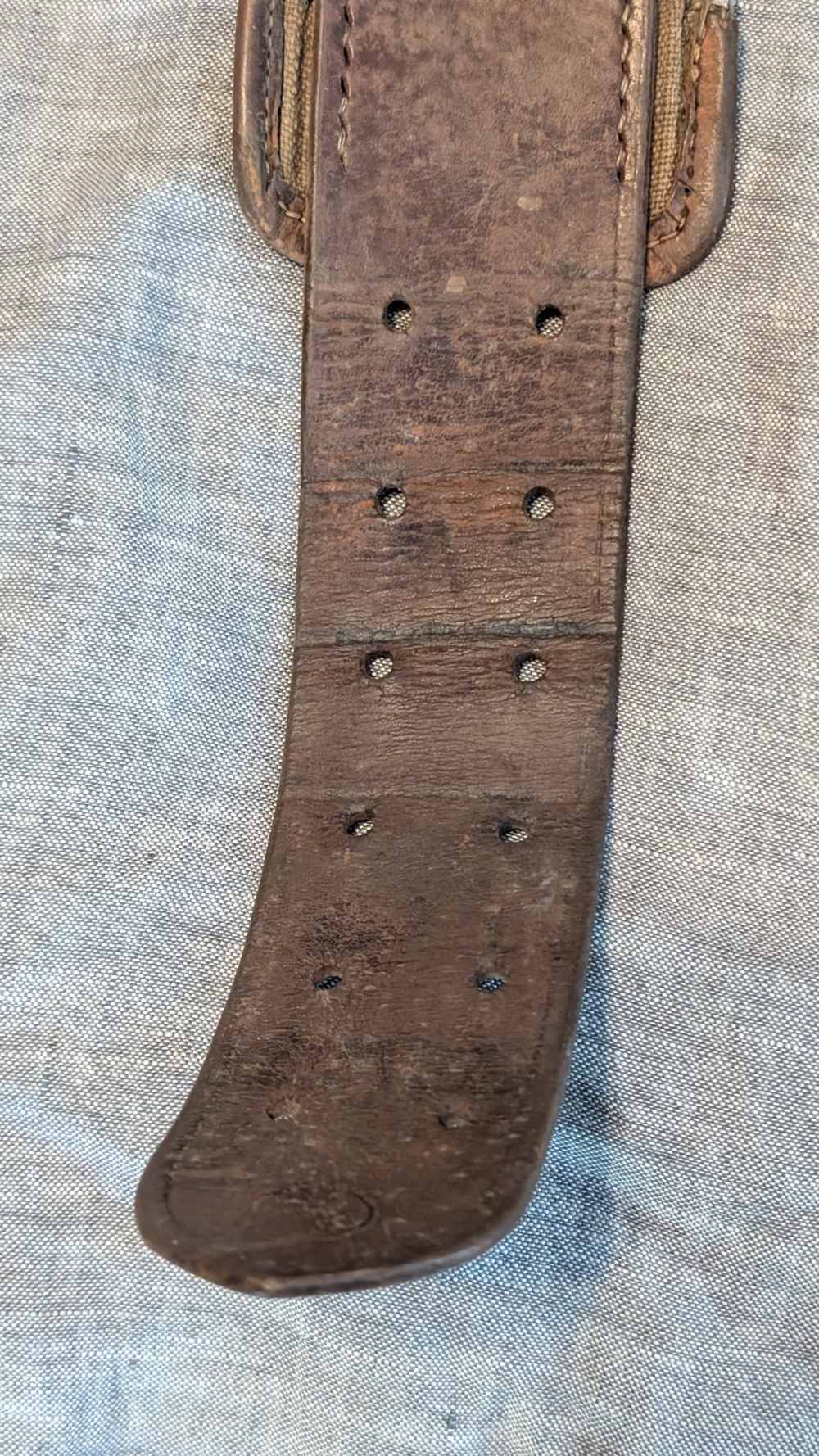 WW2 Japanese Officer Sword Belt with Unique Leather Field Repairs-img-5
