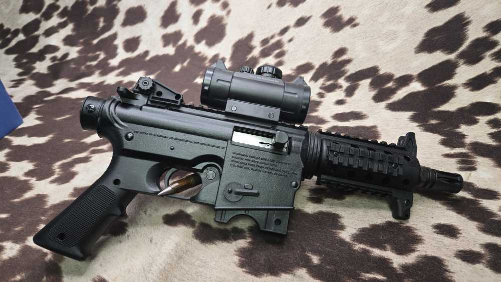 MOSSBERG 715P ARP 22LR AR15 PISTOL WITH RED DOT OPTIC 6" CHOPPA MAKE OFFER-img-2