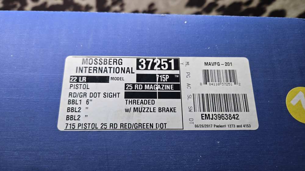 MOSSBERG 715P ARP 22LR AR15 PISTOL WITH RED DOT OPTIC 6" CHOPPA MAKE OFFER-img-1