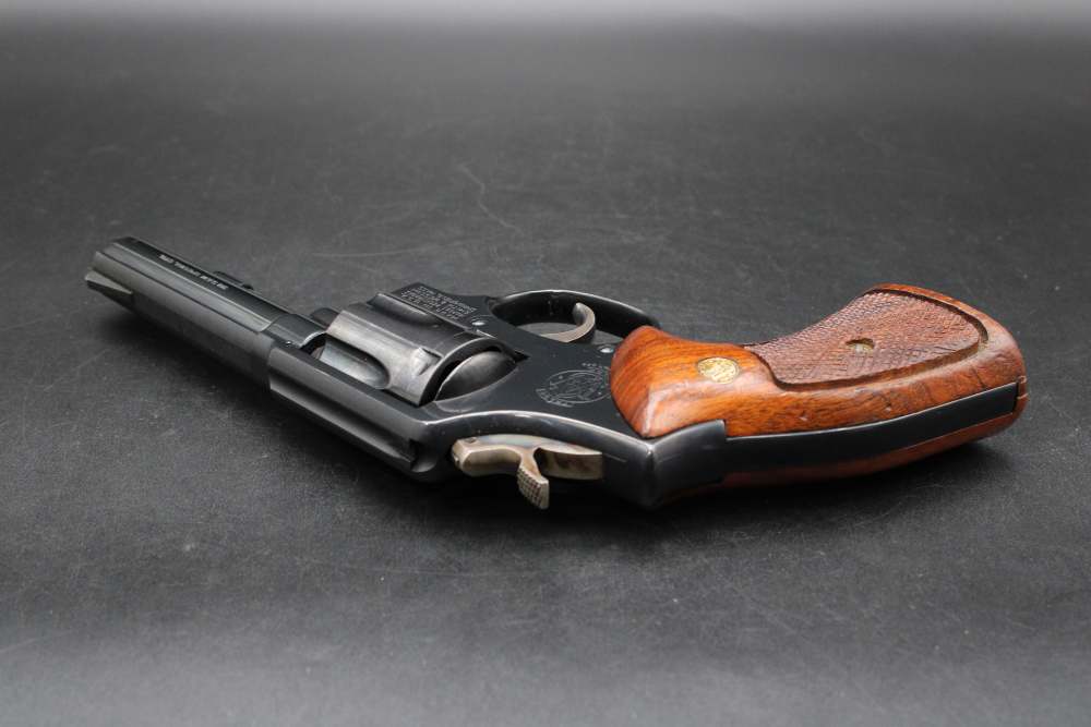 1979 Smith & Wesson 10-8 .38 SPL 4" 6 Shot 3 Screw K-Frame Military Police-img-12