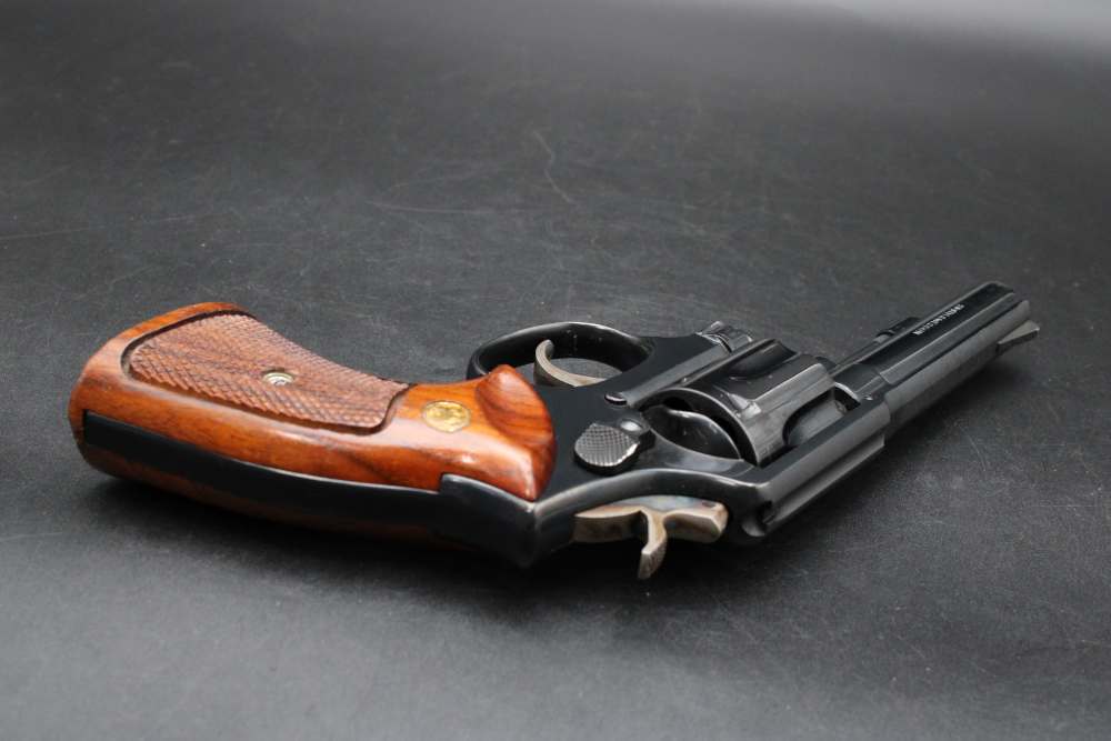 1979 Smith & Wesson 10-8 .38 SPL 4" 6 Shot 3 Screw K-Frame Military Police-img-13