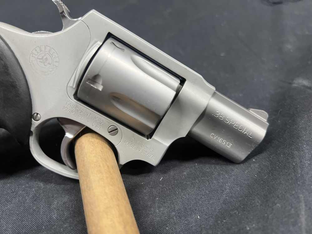 Taurus 85 Ultra Lite 38 special revolver SPL 2” stainless alloyed -img-3