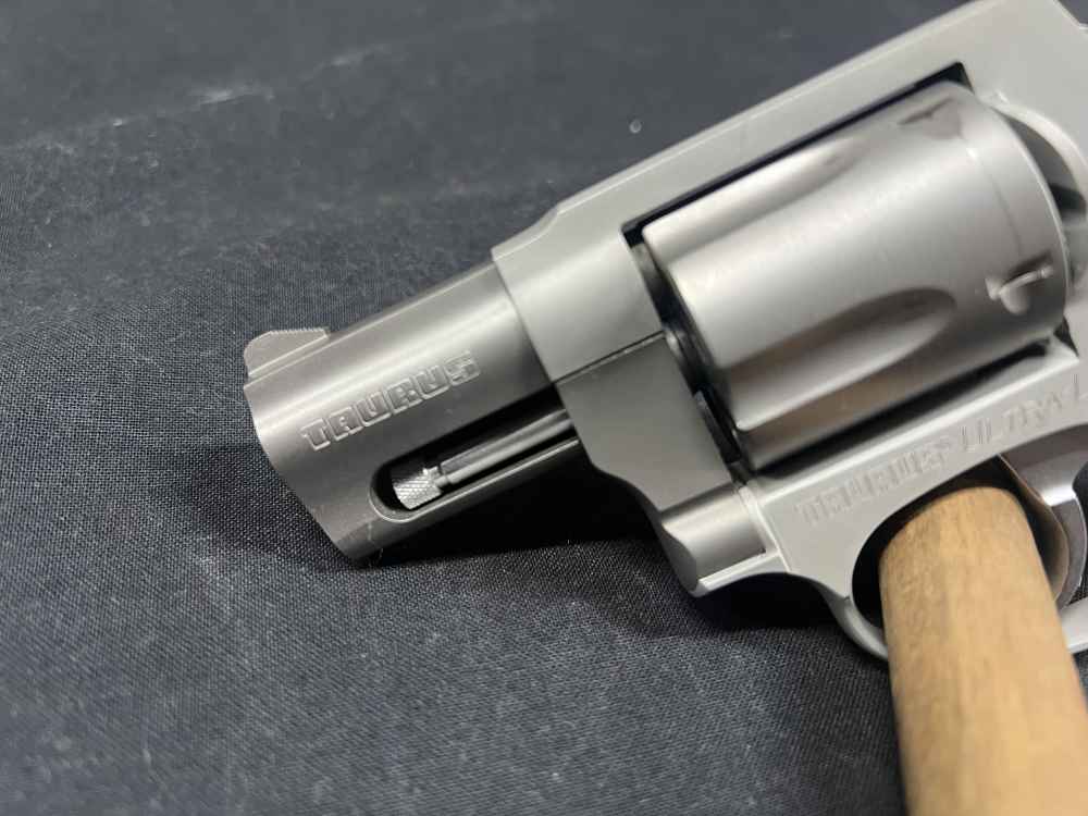Taurus 85 Ultra Lite 38 special revolver SPL 2” stainless alloyed -img-4