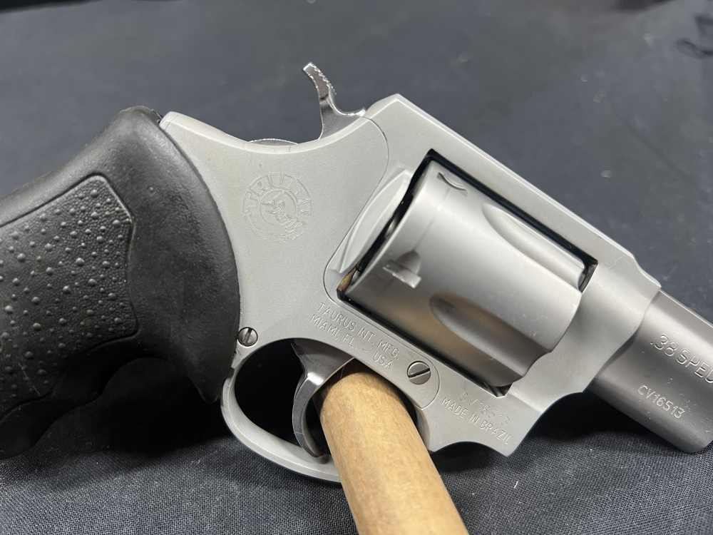 Taurus 85 Ultra Lite 38 special revolver SPL 2” stainless alloyed -img-2