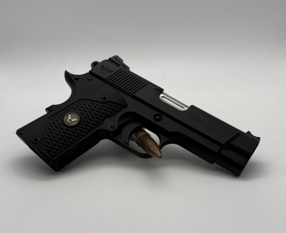Wilson Combat Sentinel XL .45 ACP – 6 Mags – Bag – Excellent-img-1