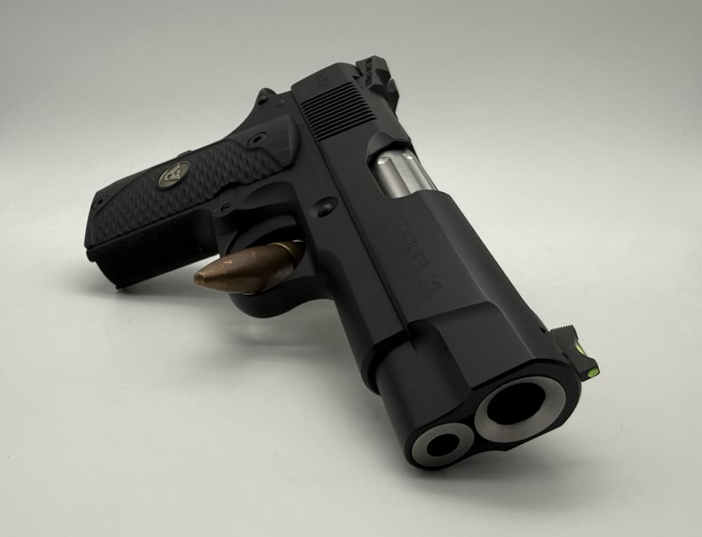 Wilson Combat Sentinel XL .45 ACP – 6 Mags – Bag – Excellent-img-2