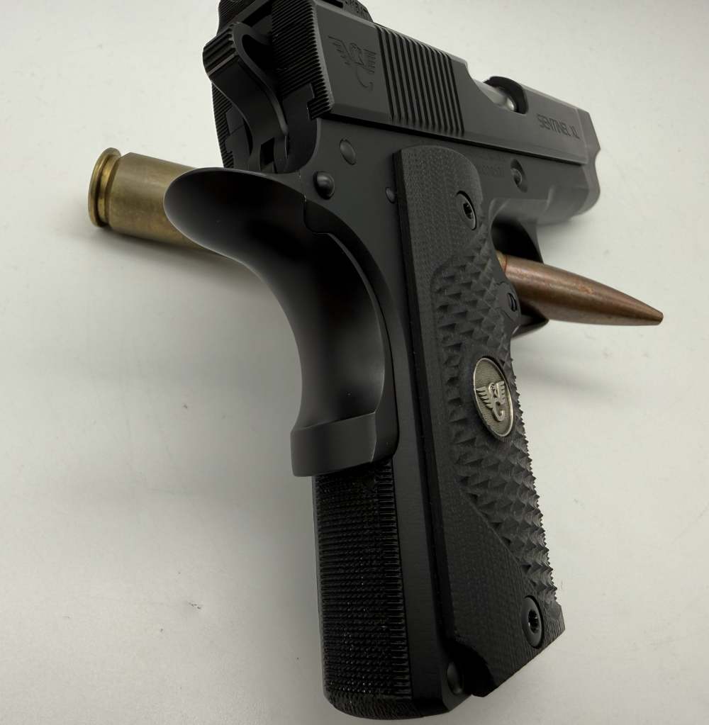 Wilson Combat Sentinel XL .45 ACP – 6 Mags – Bag – Excellent-img-5