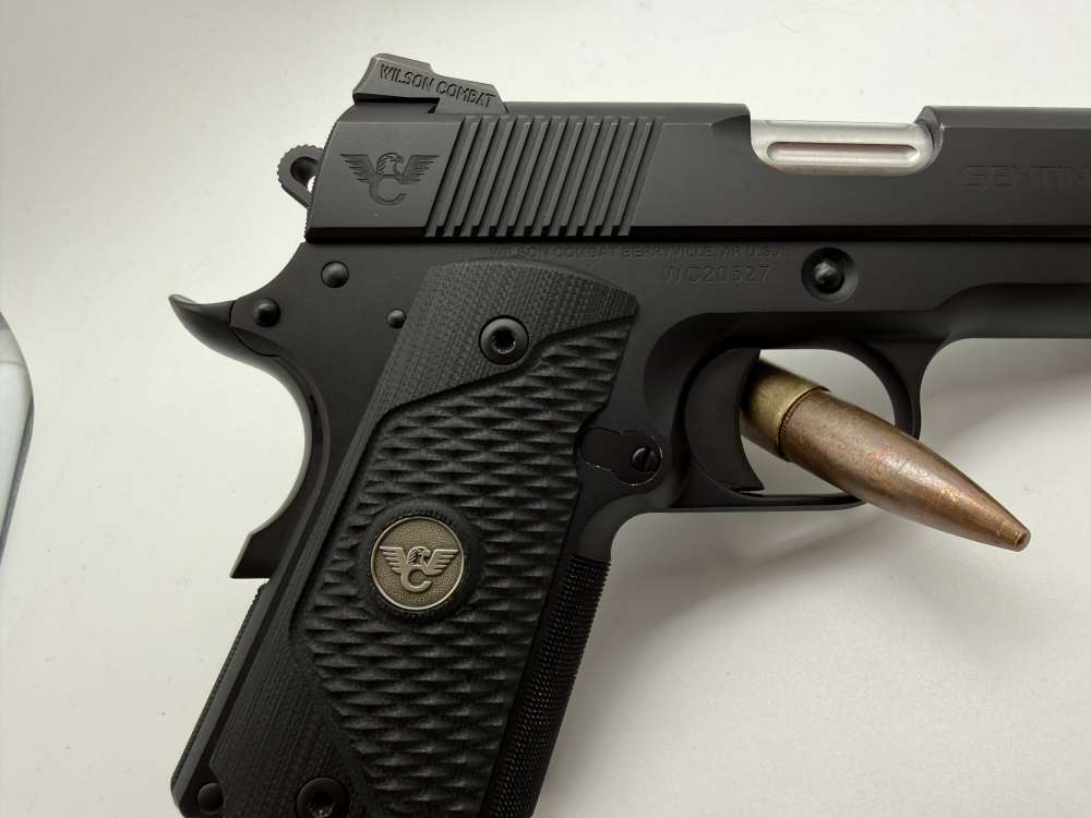 Wilson Combat Sentinel XL .45 ACP – 6 Mags – Bag – Excellent-img-4