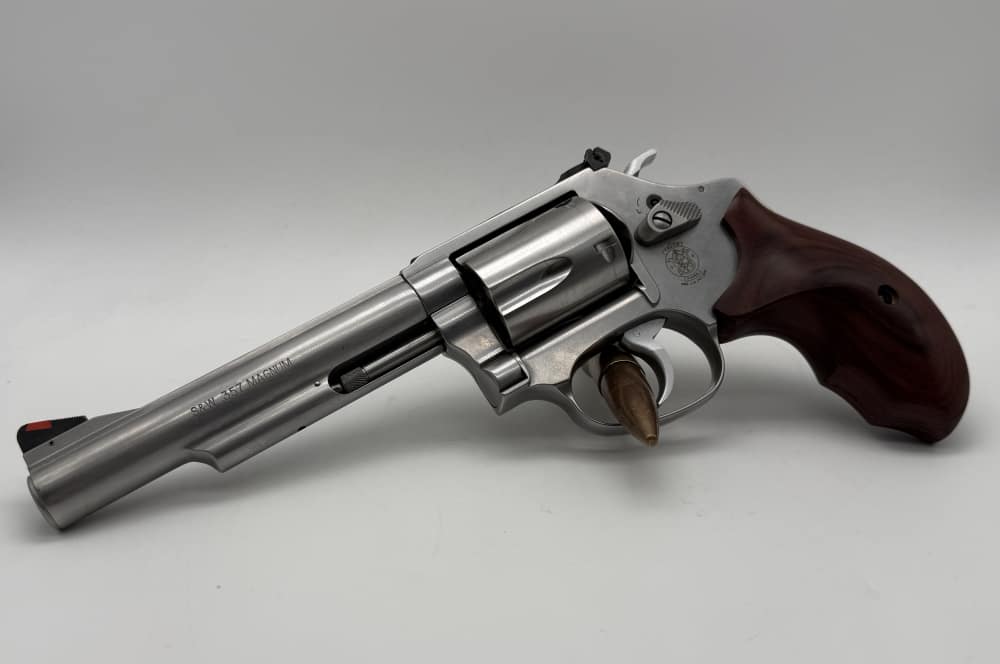 S&W Model 60-18 .357 Magnum – Very Good – Stainless J-Frame-img-3
