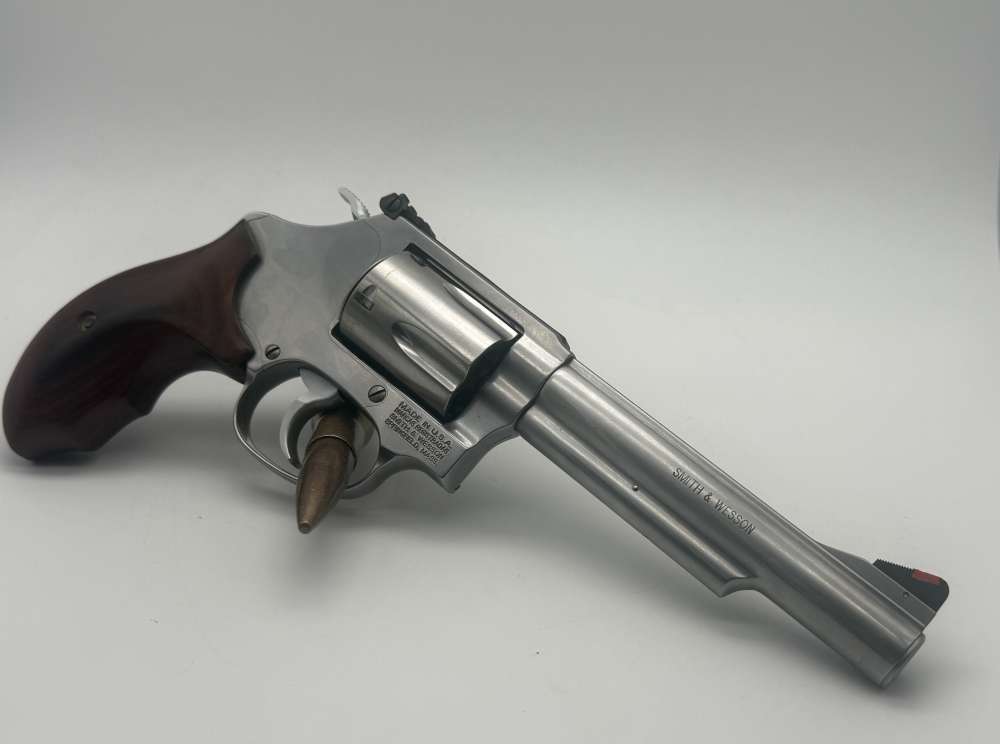 S&W Model 60-18 .357 Magnum – Very Good – Stainless J-Frame-img-0