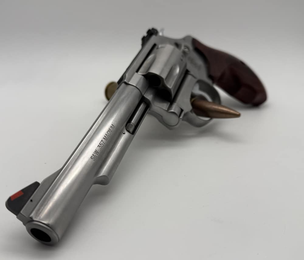 S&W Model 60-18 .357 Magnum – Very Good – Stainless J-Frame-img-4