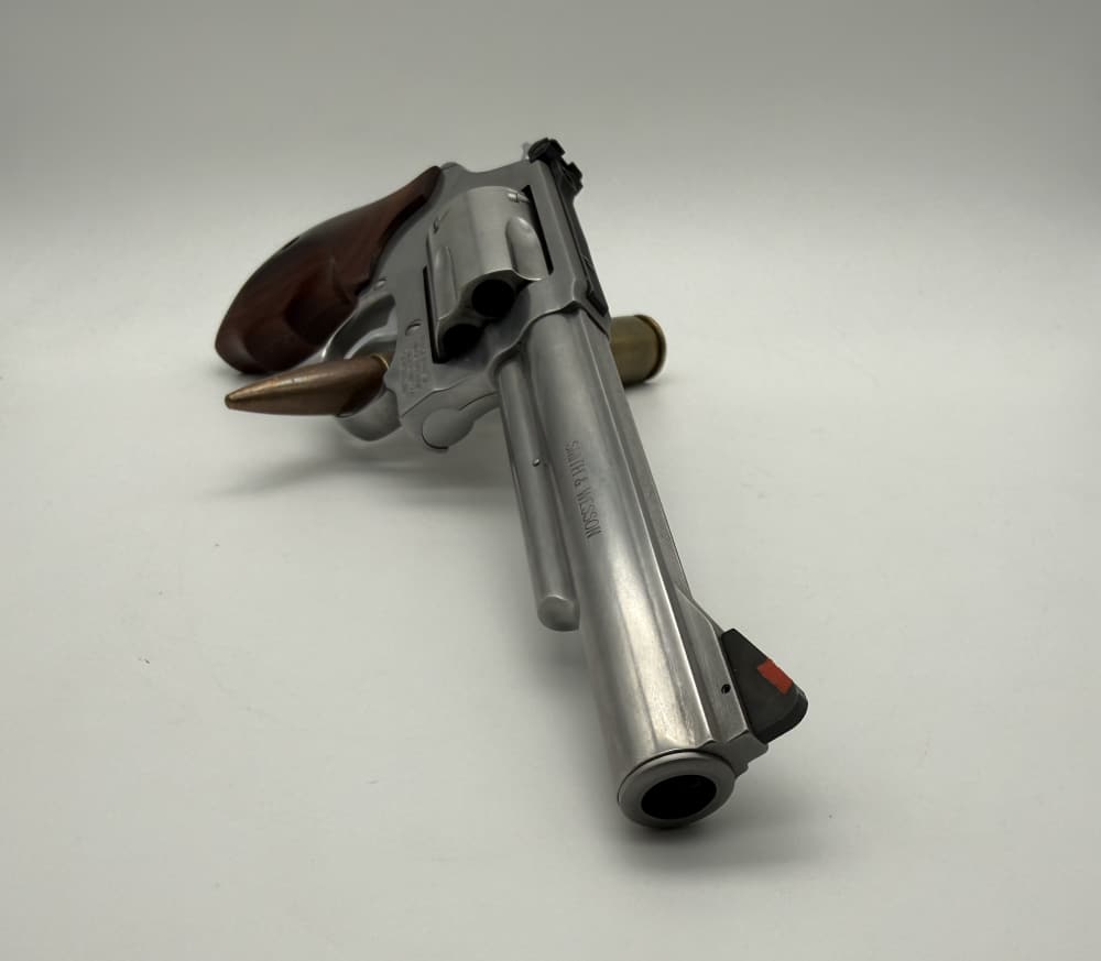 S&W Model 60-18 .357 Magnum – Very Good – Stainless J-Frame-img-1