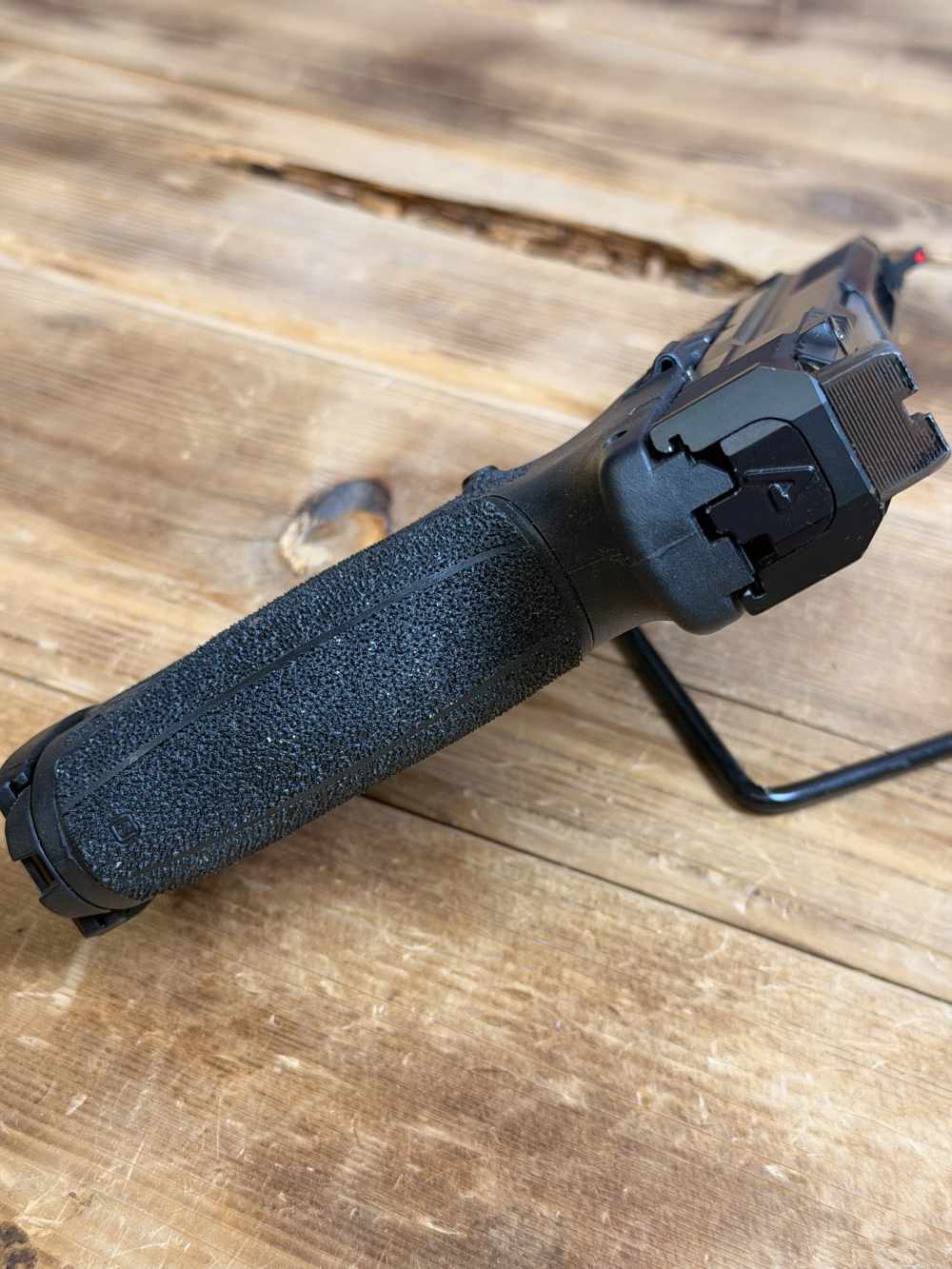 *Sweet gun* Smith & Wesson M&P9 W/upgraded barrel and slide comes with case-img-6