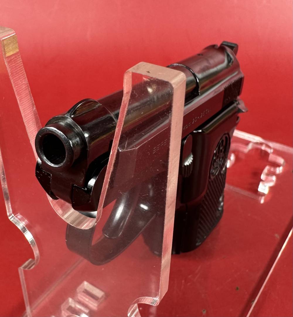 Beretta Model 20 25ACP Tip Up Barrel. 2 mags. Excellent condition. Rare-img-4