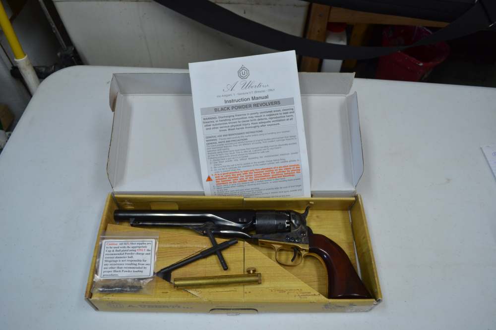 A.Uberti/Stoeger Model 0400 1860 Army .44 caliber C&B revolver 8"barrel-img-0
