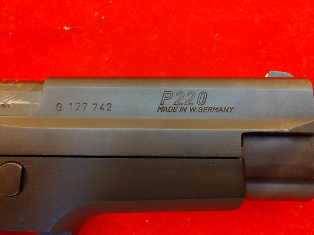 Sig P220-img-6