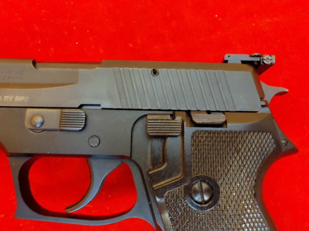 Sig P220-img-11