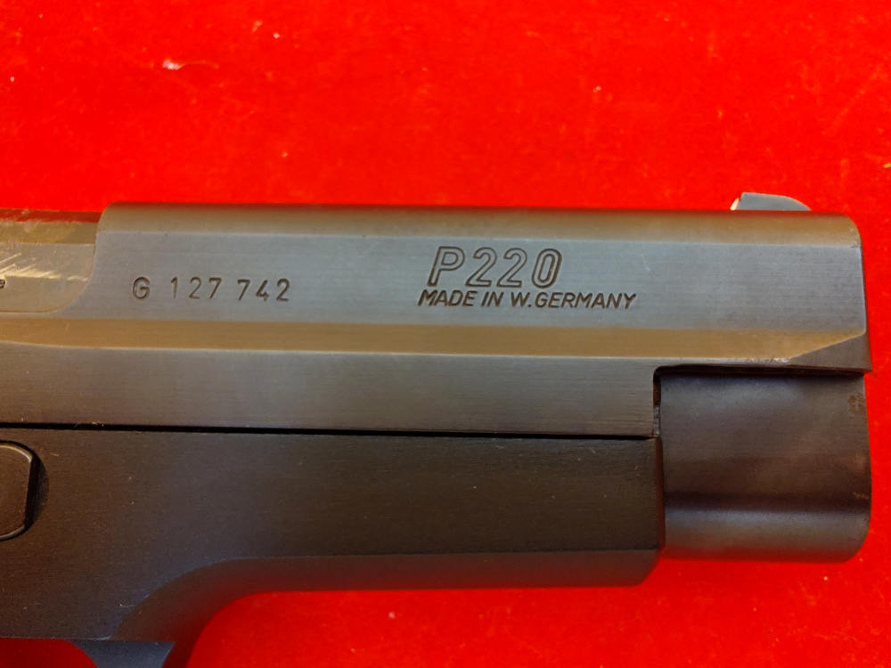 Sig P220-img-7