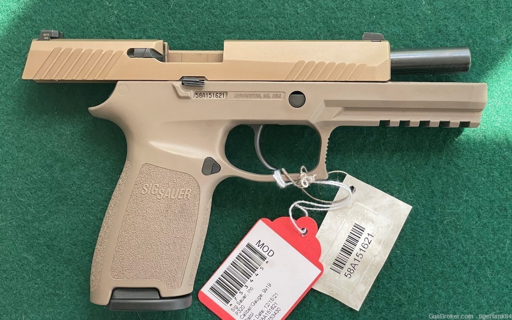 New Sig Sauer P320 9mm +P in FDE, w/Night Sights, 3 mags, all accessories.-img-5