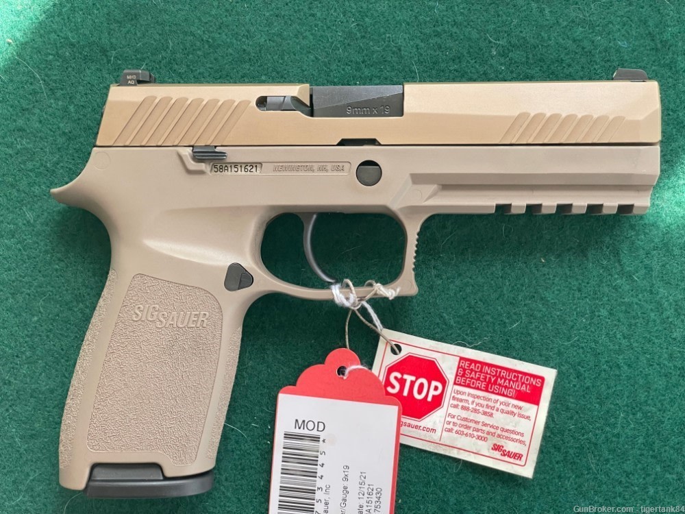 New Sig Sauer P320 9mm +P in FDE, w/Night Sights, 3 mags, all accessories.-img-1