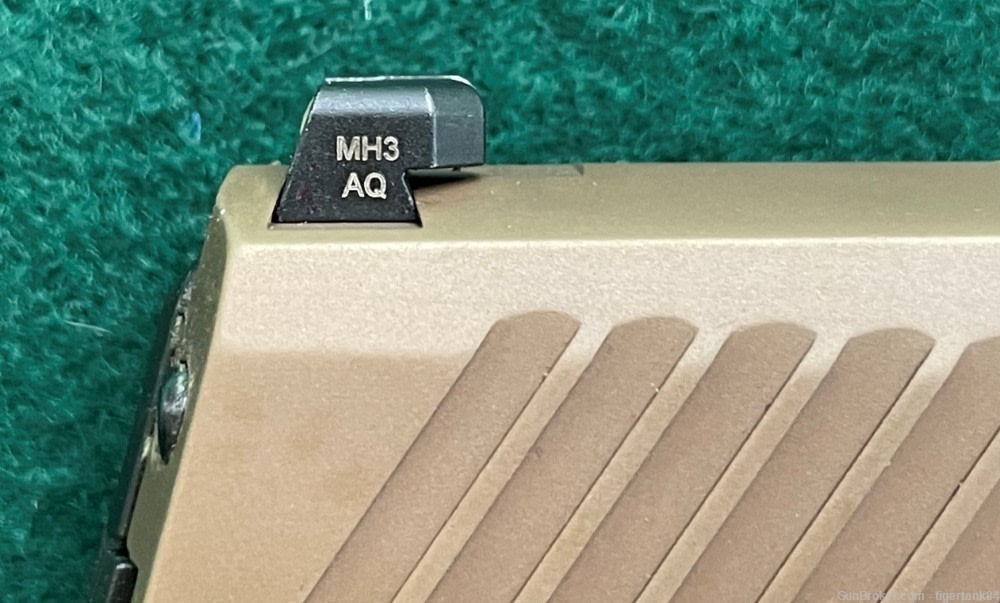 New Sig Sauer P320 9mm +P in FDE, w/Night Sights, 3 mags, all accessories.-img-8