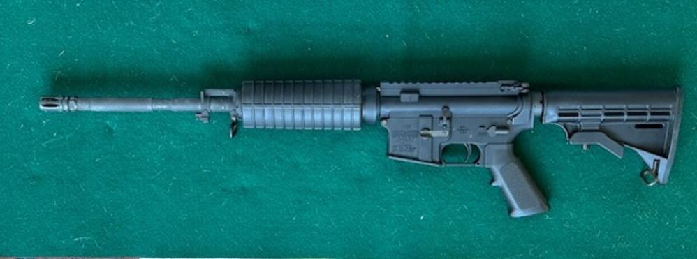 Bushmaster XM15-E2S Carbine, 16" 5.56 NATO, Superb Cond.-img-0