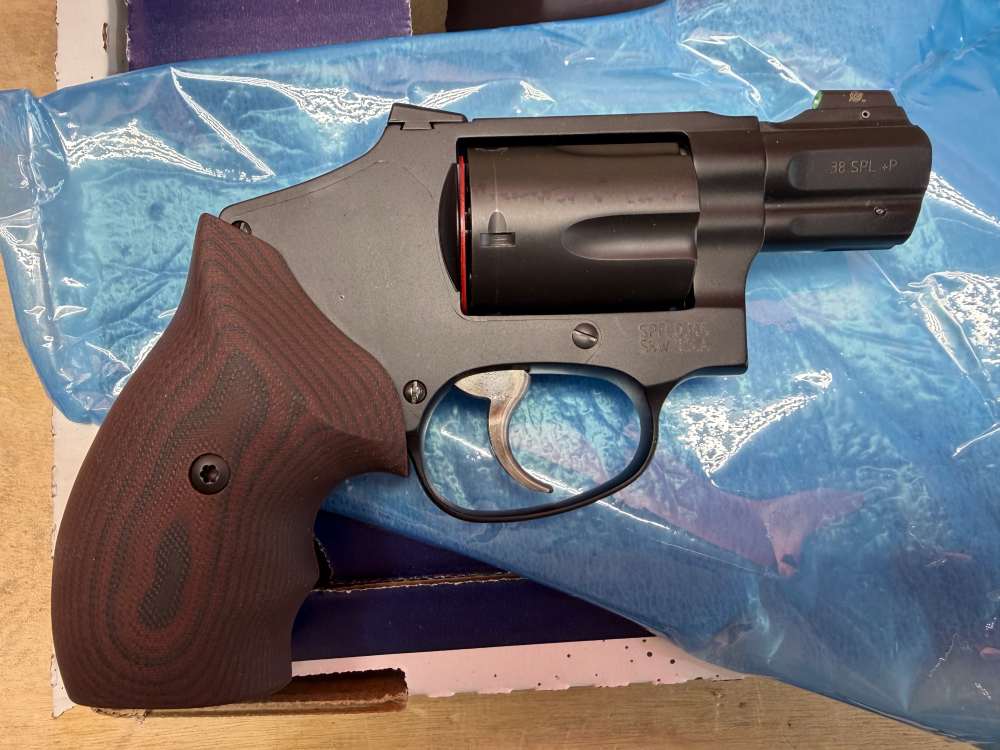 Smith & Wesson 442 UC Revolver 38 SPL Ultimate Carry 14286 38SPL -img-0