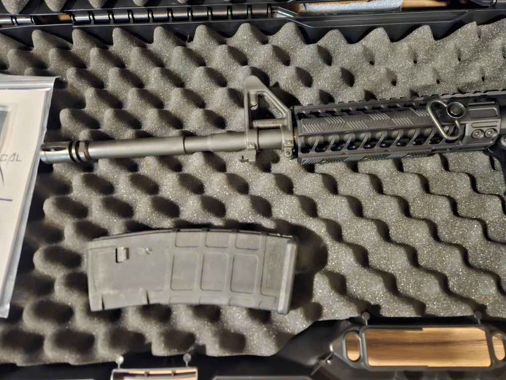 Spike's Tactical M7S LE 5.56 Carbine with Hard Case - NIB-img-4