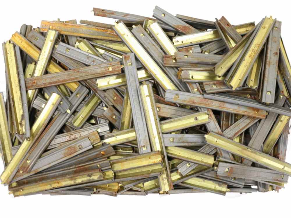 Lot of 275 M16 Rifle Stripper Clips-img-0