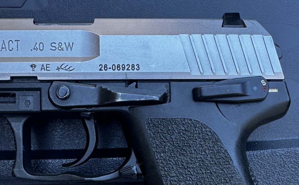 H&K USP Compact Stainless .40 S&W, Two-Tone HK Made in Germany in 2004-img-3
