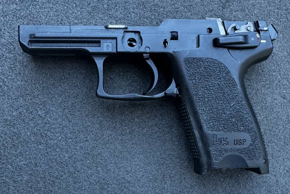 H&K USP Compact Stainless .40 S&W, Two-Tone HK Made in Germany in 2004-img-34
